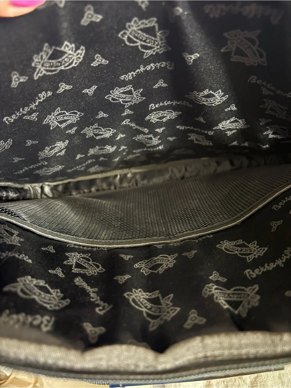 Betsyville by Betsey Johnson Faux Patent Leather Zip Laptop Case Bag Tote